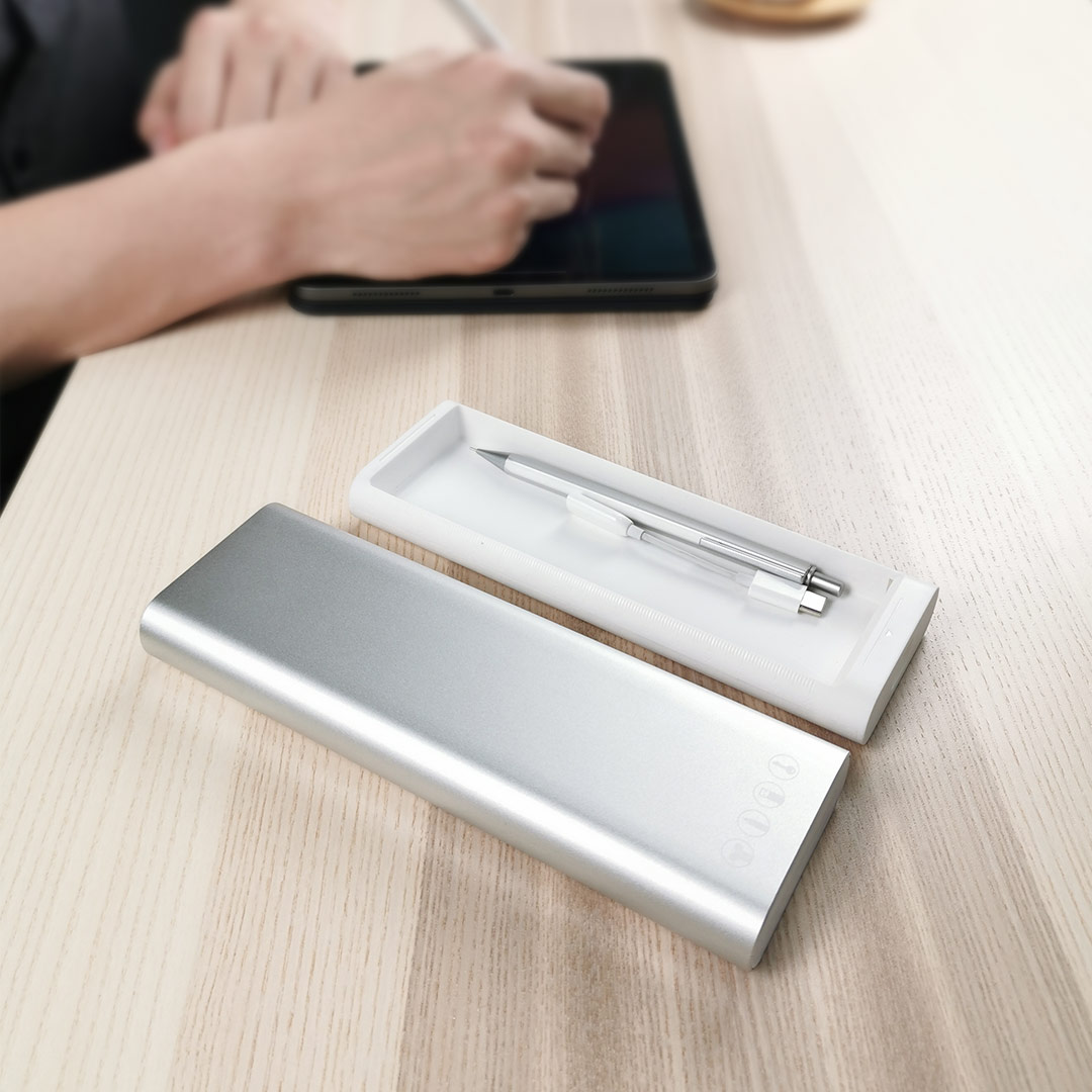 MIIIW Metal Stationery Box