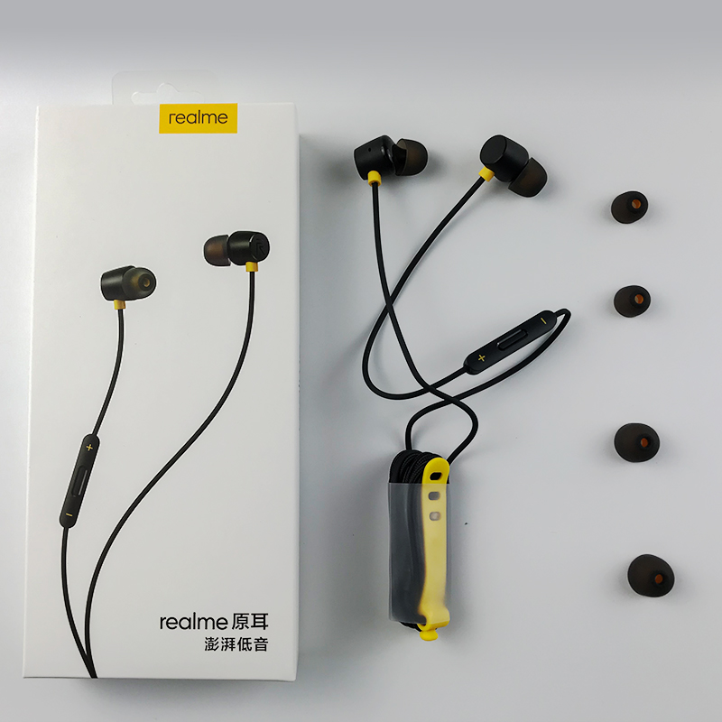 Realme Buds 2 Wired Magnetic Earphone - Image 3
